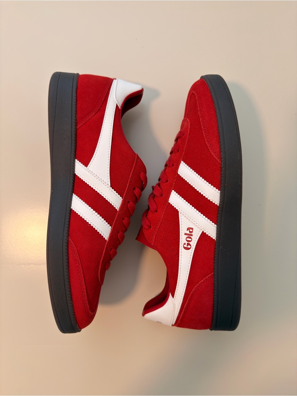 Gola Red Suede Low-Top Sneakers with White Stripes